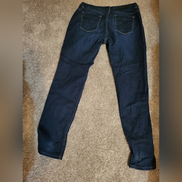 Ladies Vigoss jeans, Size 31 or 16, Worn once - Picture 3 of 3